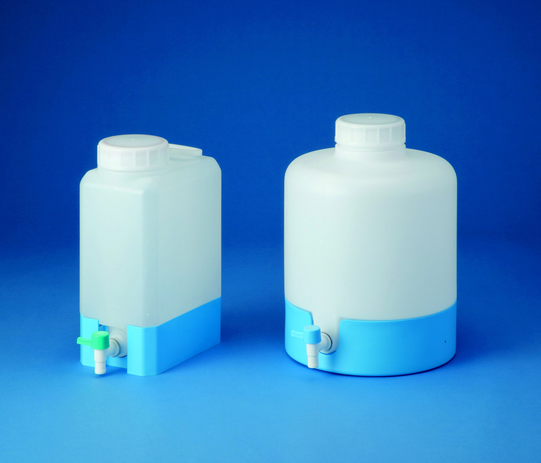 底部傾斜可全排出 角型/圓形貯液槽| NIKKO